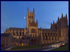 Washington_National_Cathedral_Twilight